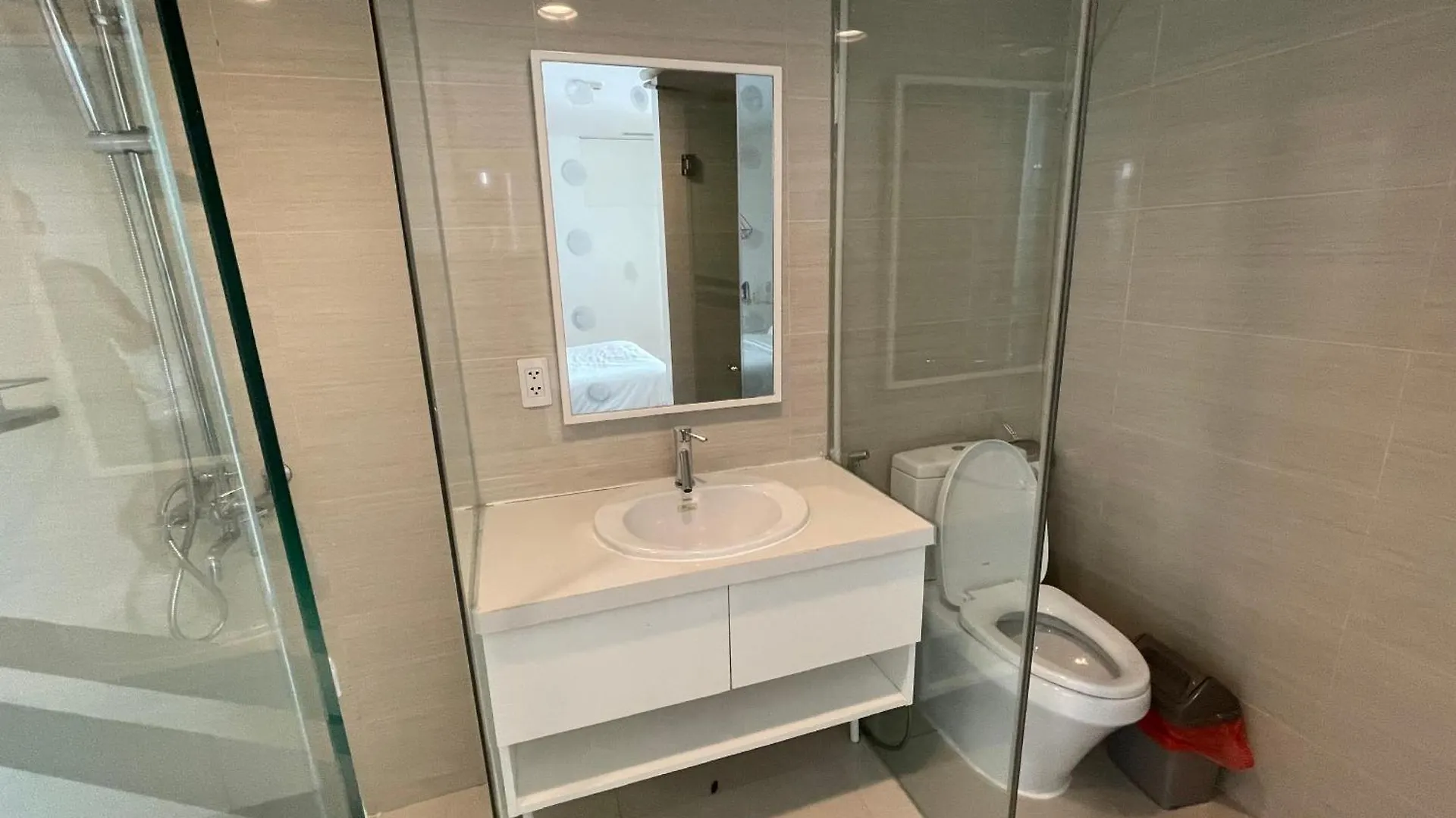 Apartment Zeus Living - The One Sai Gon 2 Bedroom Ho Chi Minh City Vietnam